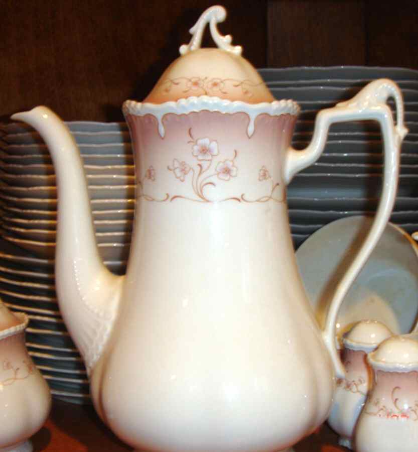 2882 Coffee Pot & Lid by Royal Tettau-1