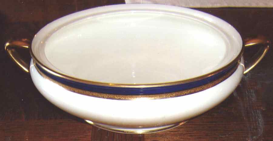 V1625 Round Vegetable No Lid by Royal Doulton-1