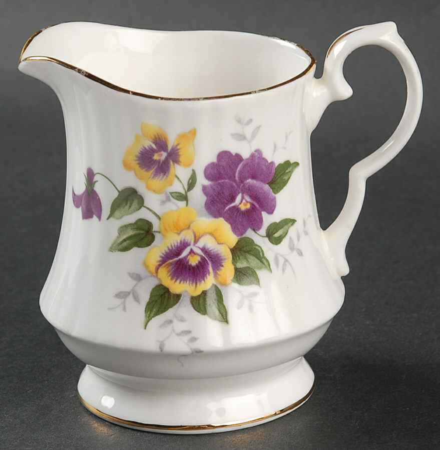 Ss3145 Creamer by Royal Windsor-1