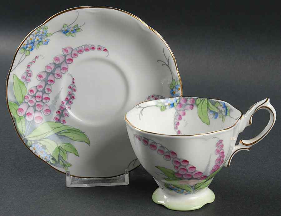 2185 Footed Cup & Saucer Set by Royal Albert-1