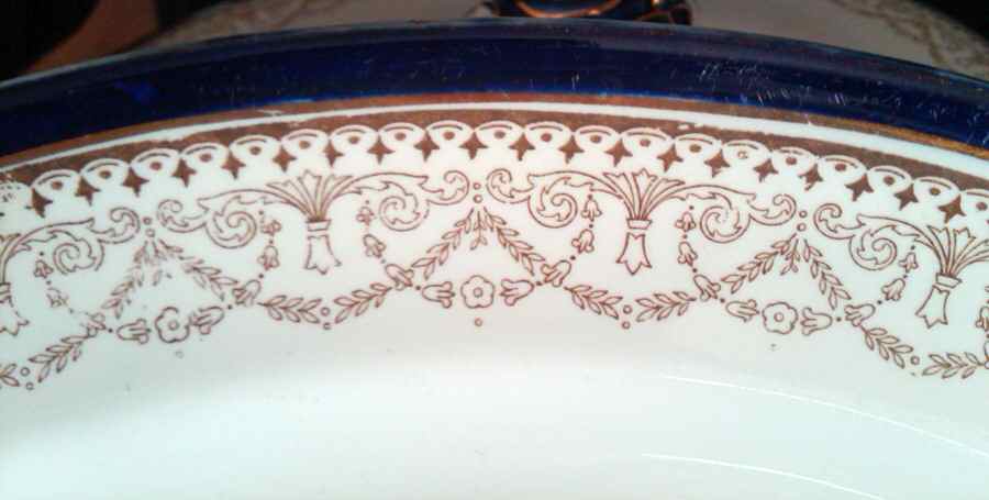 RD310 14" Oval Serving Platter by Royal Doulton-1