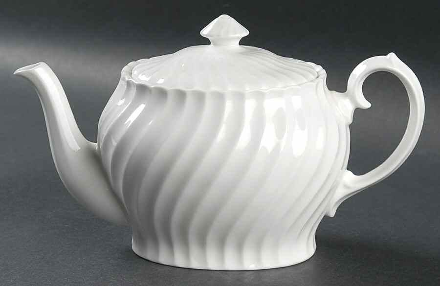 2044 Teapot & Lid by Royal Ardalt (England)-1