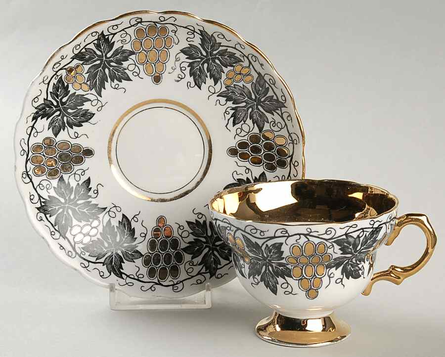 5422 Footed Cup & Saucer Set by Rosina-Queens-1