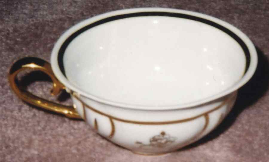 R2122 Footed Cup by Rosenthal - Continental-1