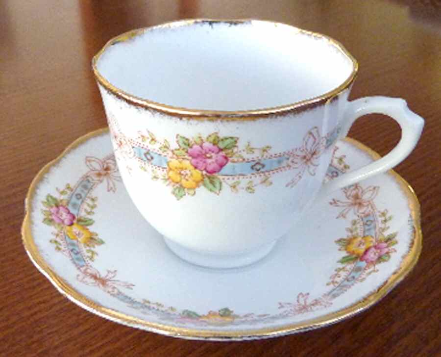 8323 Footed Cup & Saucer Set by Royal Albert-1