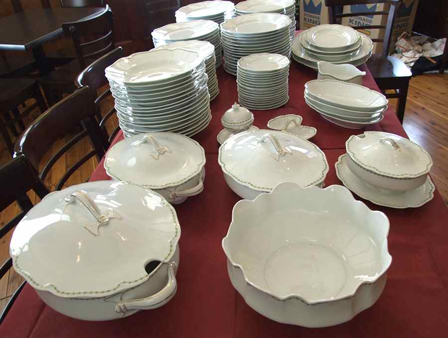 R2127 Tureen &  Lid by Rosenthal - Continental-1