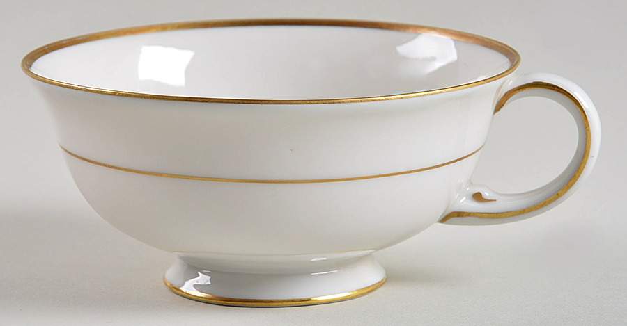 ROB428 Footed Cup by Royal Bayreuth-1