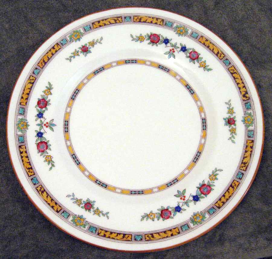 H1824 Dinner Plate by Royal Doulton-1