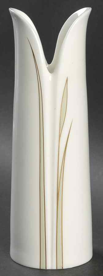 RD314 8" Tall Candlestick by Royal Doulton-1