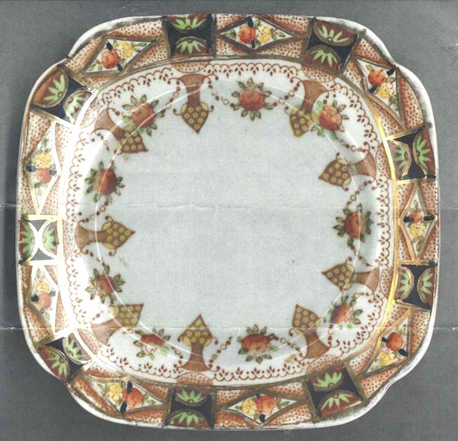 RLY27 Bread & Butter Plate by Roslyn (England)-1