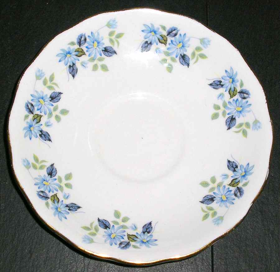 8185 Saucer by Royal Vale-1