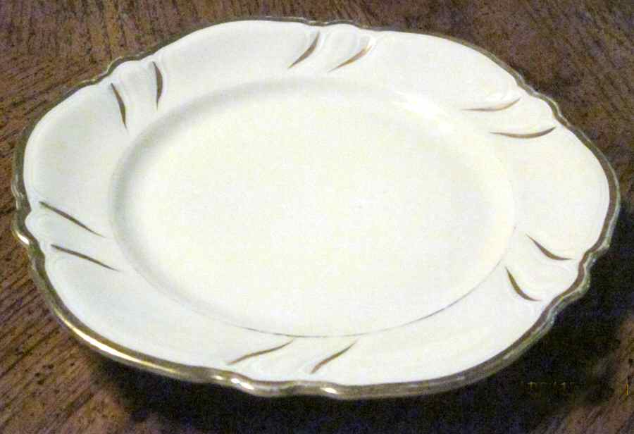 R2138 14" Oval Serving Platter by Rosenthal - Continental-1