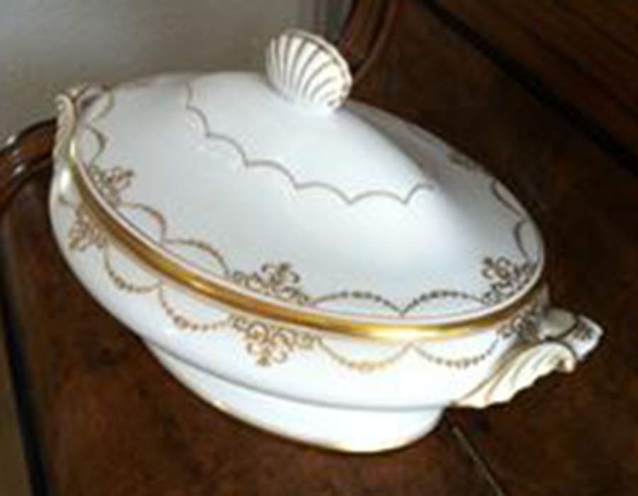 85 Oval Covered Vegetable by Royal Copenhagen-1