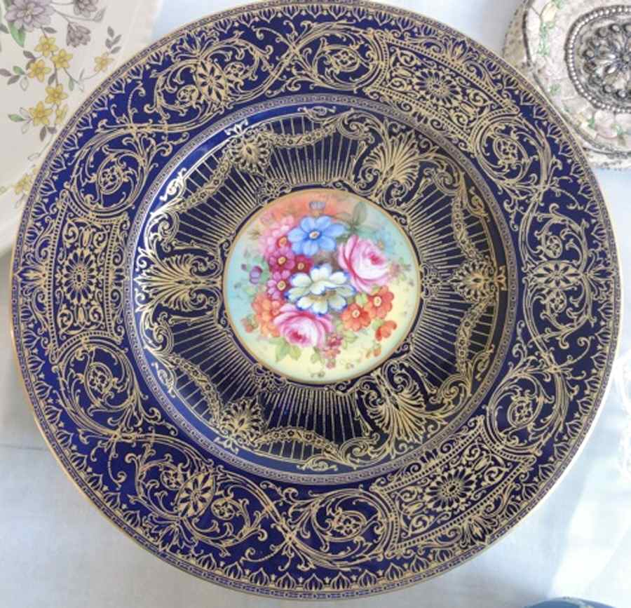 Z1523 Dinner Plate by Royal Worcester-1