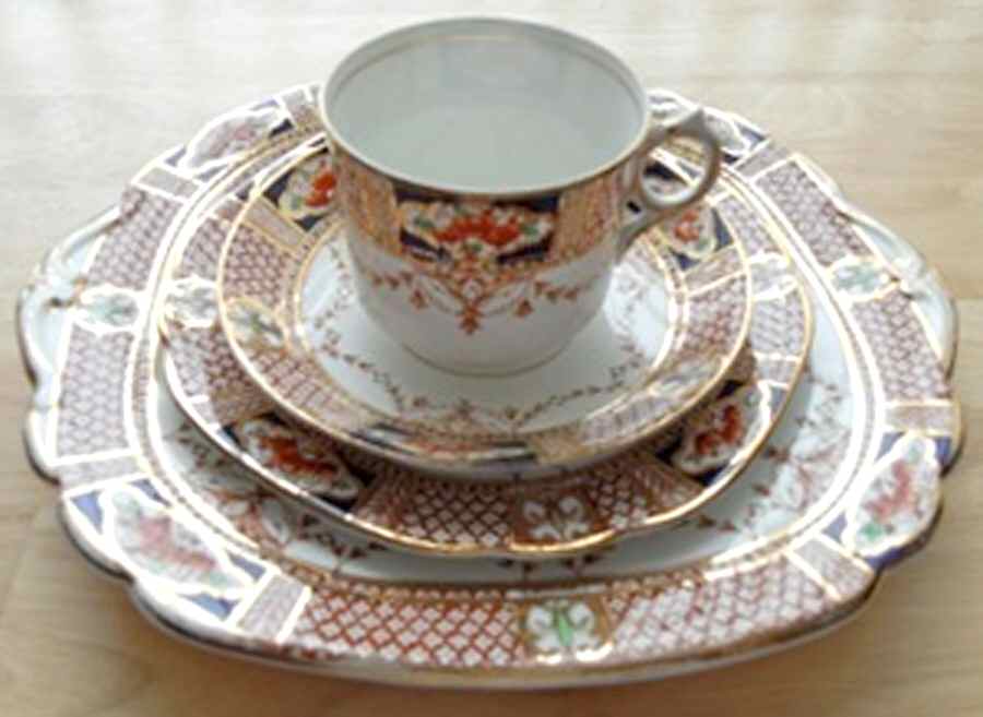 3872A Square Handled Cake Plate by Rosina-Queens-1