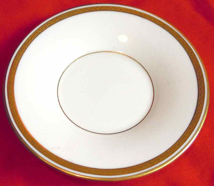 V2429 Saucer by Royal Cauldon-1