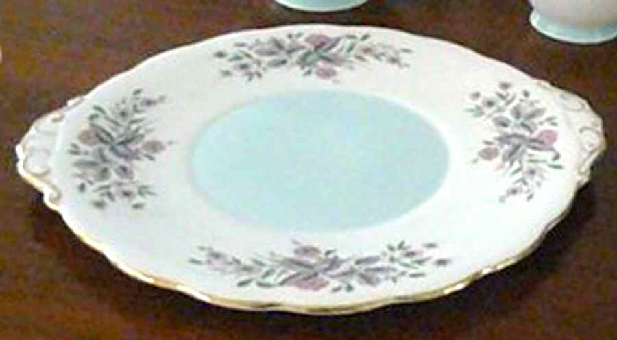 R1130 Handled Cake Plate by Roslyn (England)-1