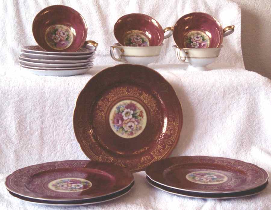 RSS3 Footed Cup & Saucer Set by Rossetti-1