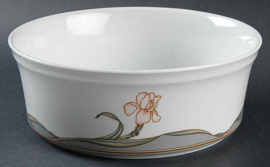Solitaire 7" Round Vegetable Bowl by Royal Tettau-1