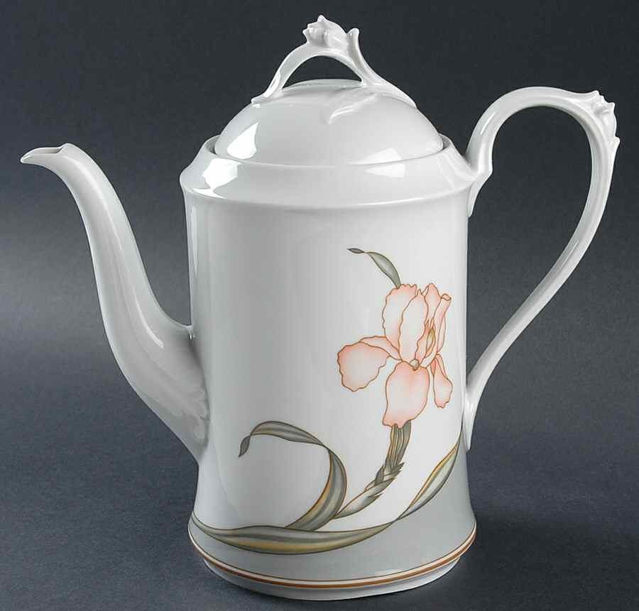 Solitaire Coffee Pot & Lid by Royal Tettau-1