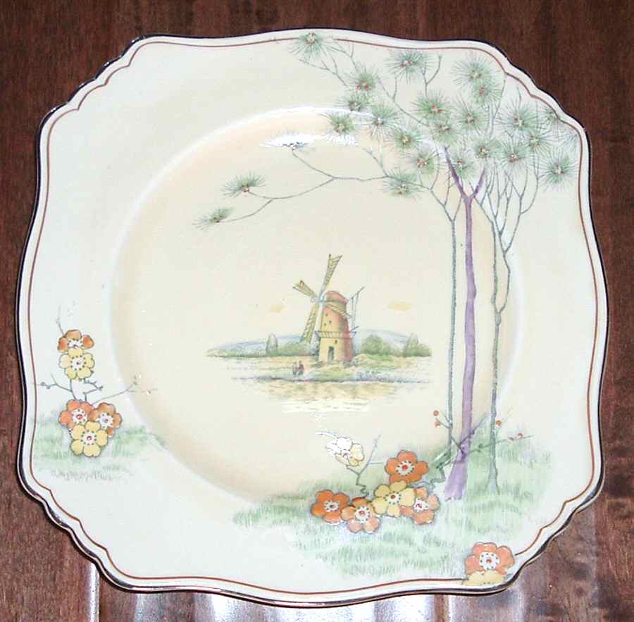 RWI218 Dinner Plate by Royal Winton-1