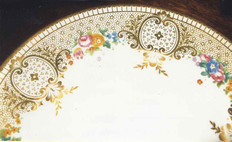 ROC209 Dinner Plate by Royal Cauldon-1