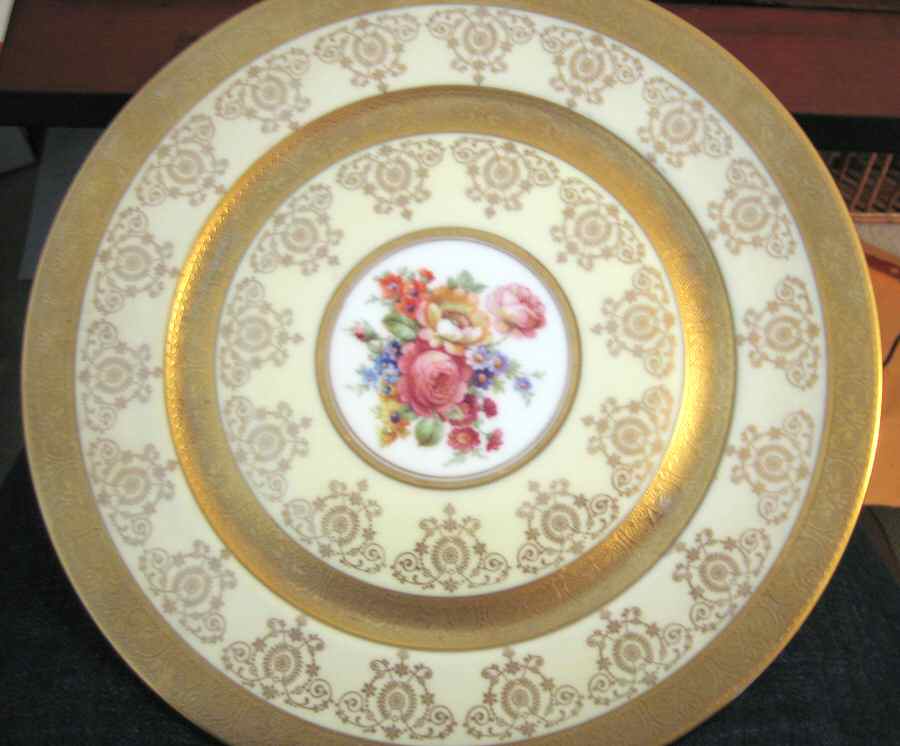 RCQ25 Dinner Plate by Royal China (made in France)-1