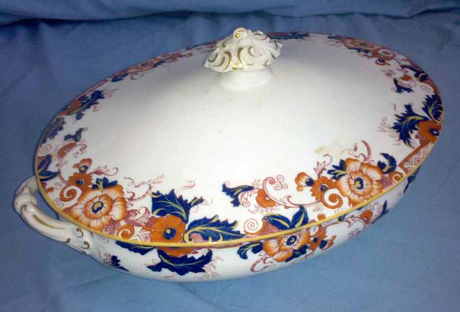H7507 Oval Covered Vegetable by Royal Cauldon-1