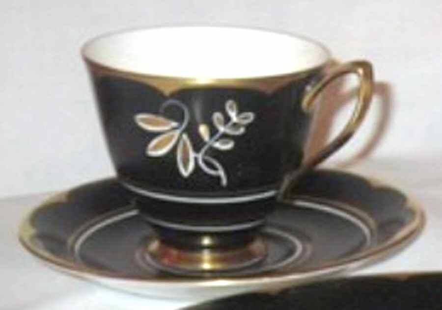 ROA246 Footed Cup & Saucer Set by Royal Albert-1