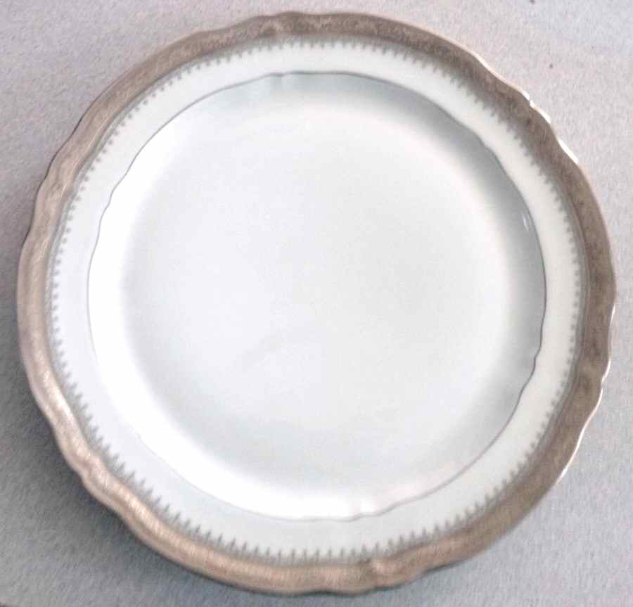 RYD87 Dinner Plate by Raynaud-1