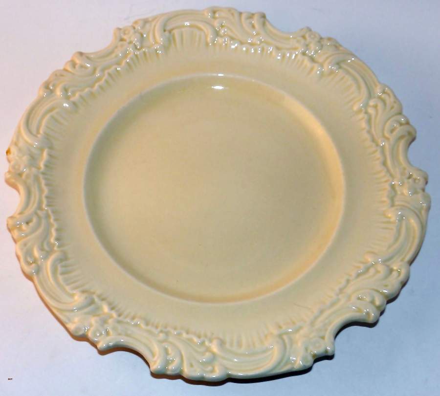 RD319 Luncheon Plate by Royal Doulton-1
