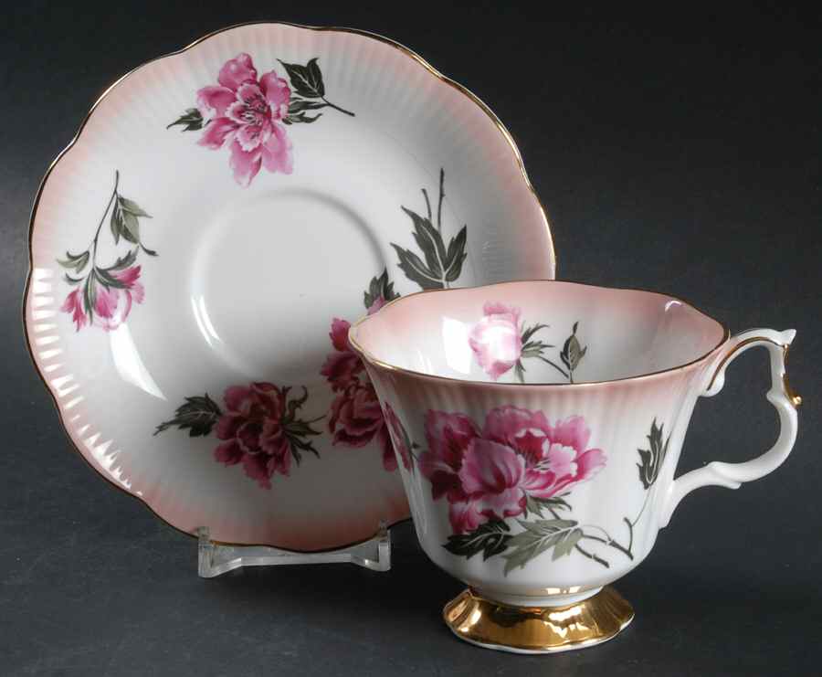 4372 Footed Cup & Saucer Set by Royal Albert-1