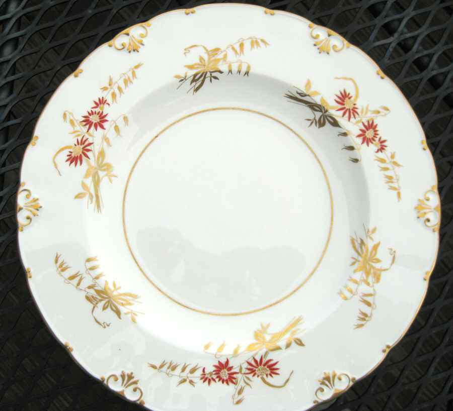 RCD148 Dinner Plate by Royal Crown Derby-1