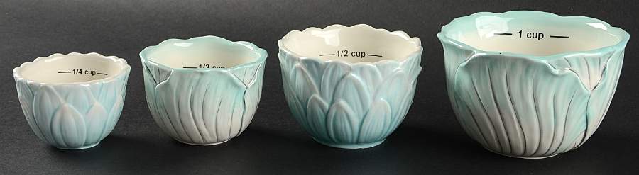 Edie Rose Bloom Collection Measuring Cup Set (1 Cup,1/2 Cup,1/3 Cup,1/4 Cup) by Rachel Bilson-1