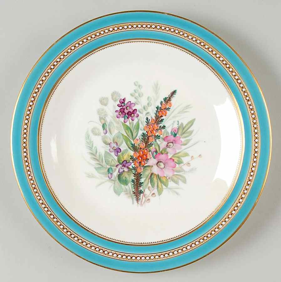 8115 Luncheon Plate by Royal Worcester-1