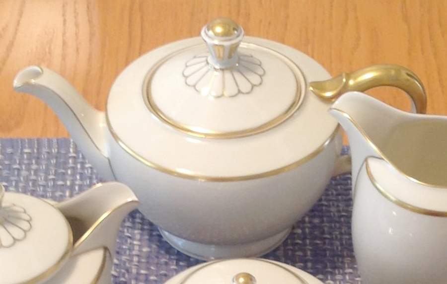 872 Teapot & Lid by Royal Ivory (Czech, Germany)-1
