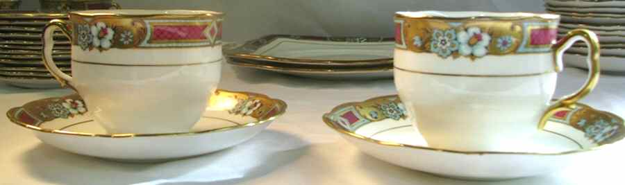 7671 Footed Cup & Saucer Set by Royal Albert-1