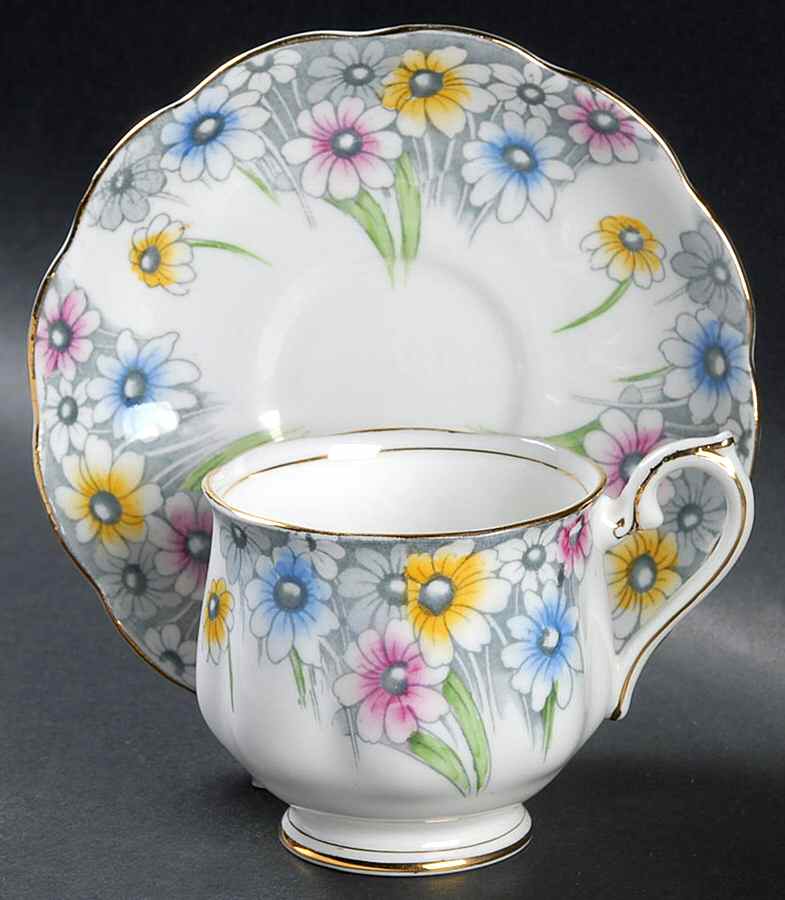 1724 Footed Cup & Saucer Set by Royal Albert-1
