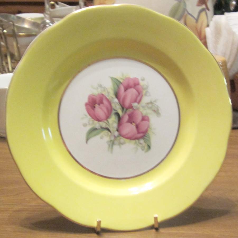 2078y Salad Plate by Royal Ardalt (England)-1