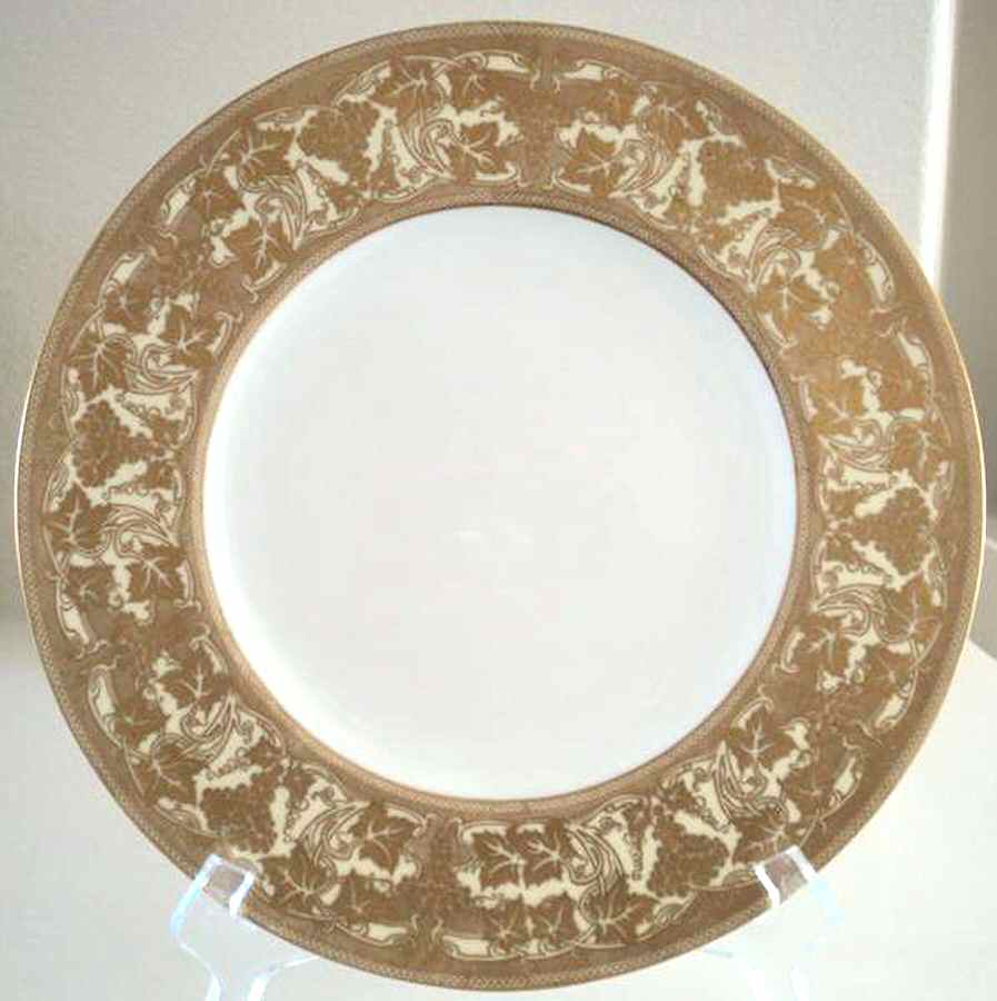 RW265 Dinner Plate by Royal Worcester-1