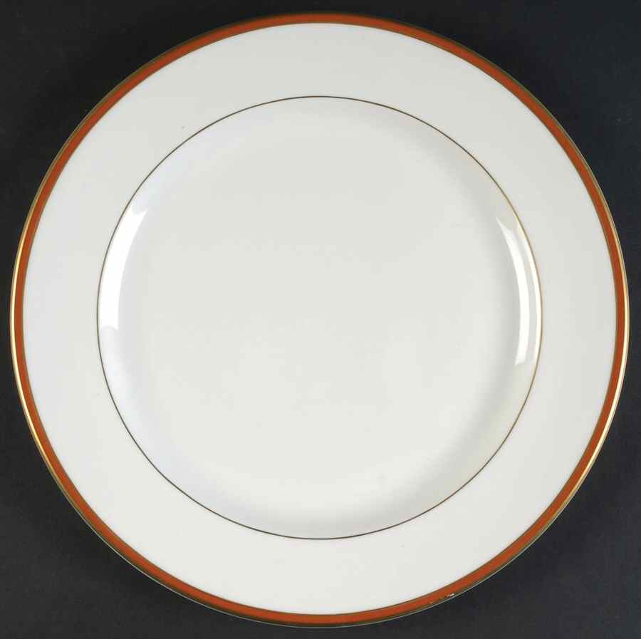 RD323 Dinner Plate by Royal Doulton-1