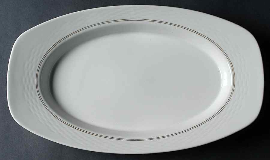 RBO13 15" Oval Serving Platter by Royal Bohemian-1