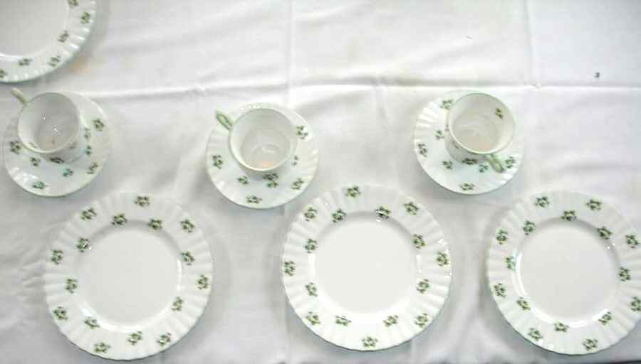 Shamrock Dessert/Pie Plate by Royal Dover-1