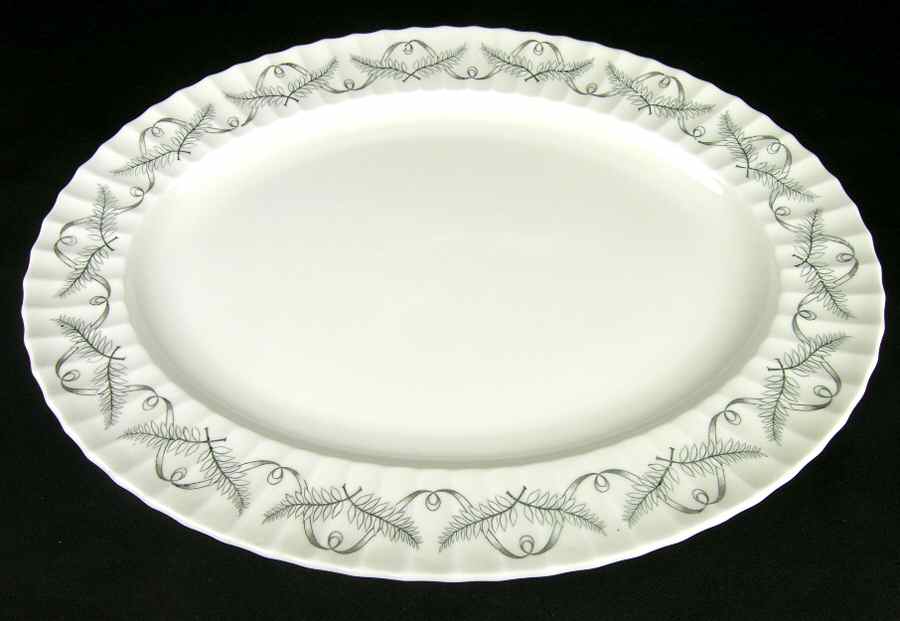 Ferncroft Green 17" Oval Serving Platter by Royal Worcester-1