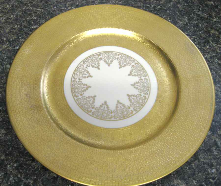 RYL340 Dinner Plate by Royal (USA)-1