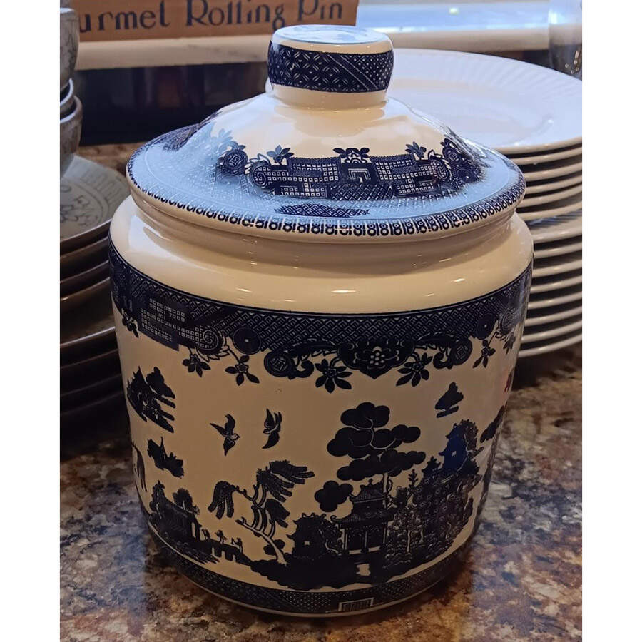 Blue Willow Medium Canister & Lid by Royal Traditions-1