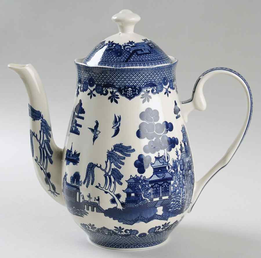 Blue Willow Coffee Pot & Lid by Royal Traditions-1