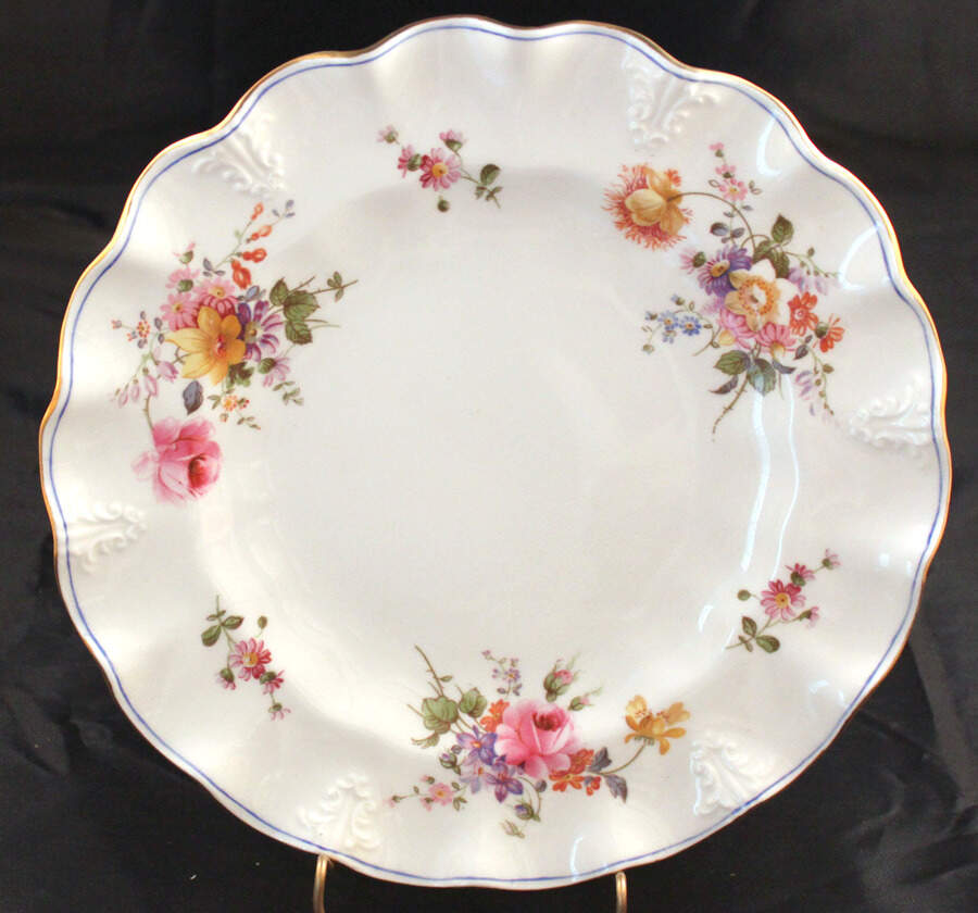 RCD153 Dinner Plate by Royal Crown Derby-1