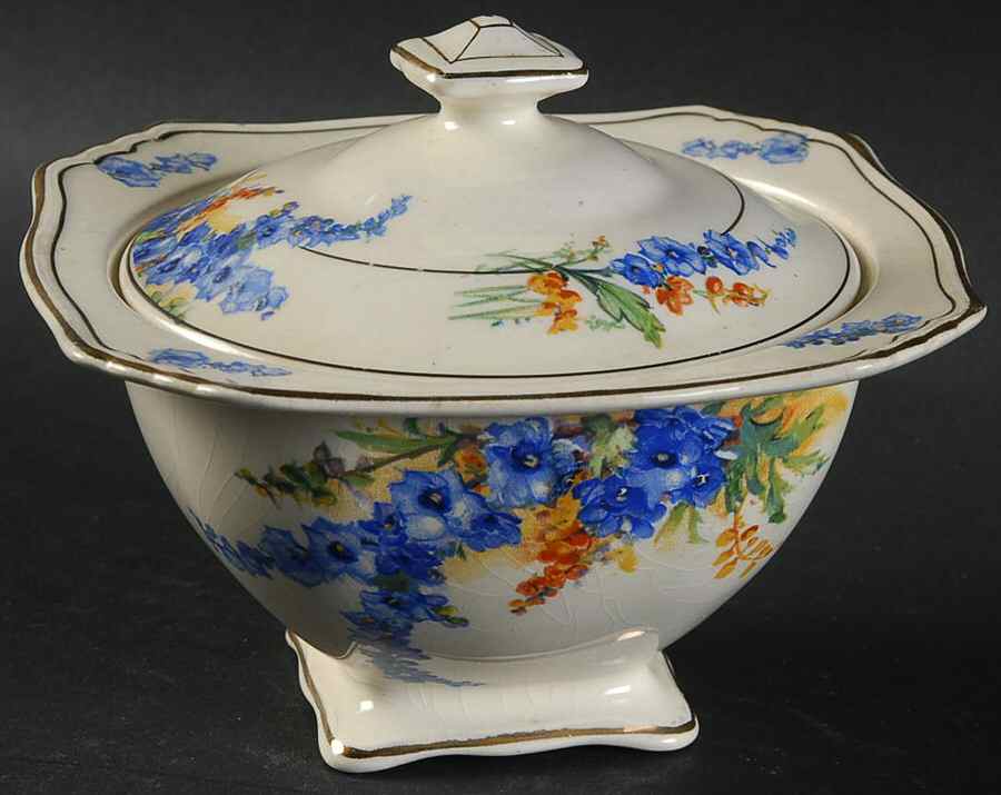 Avalon Sugar Bowl & Lid by Royal Winton-1