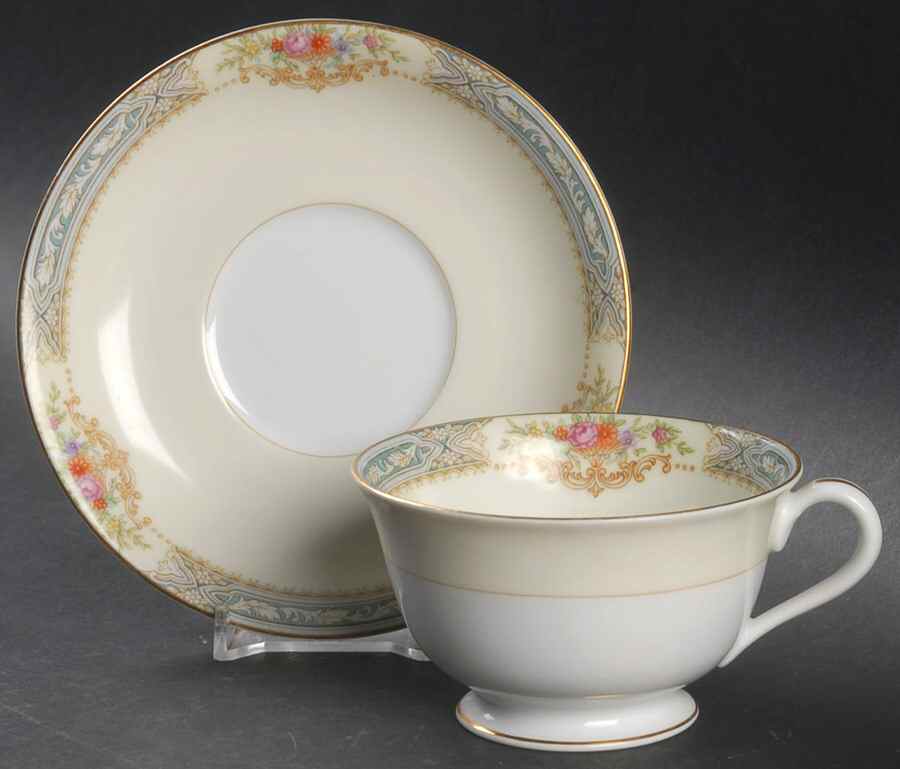 RO93 Footed Cup & Saucer Set by Rose (Japan)-1